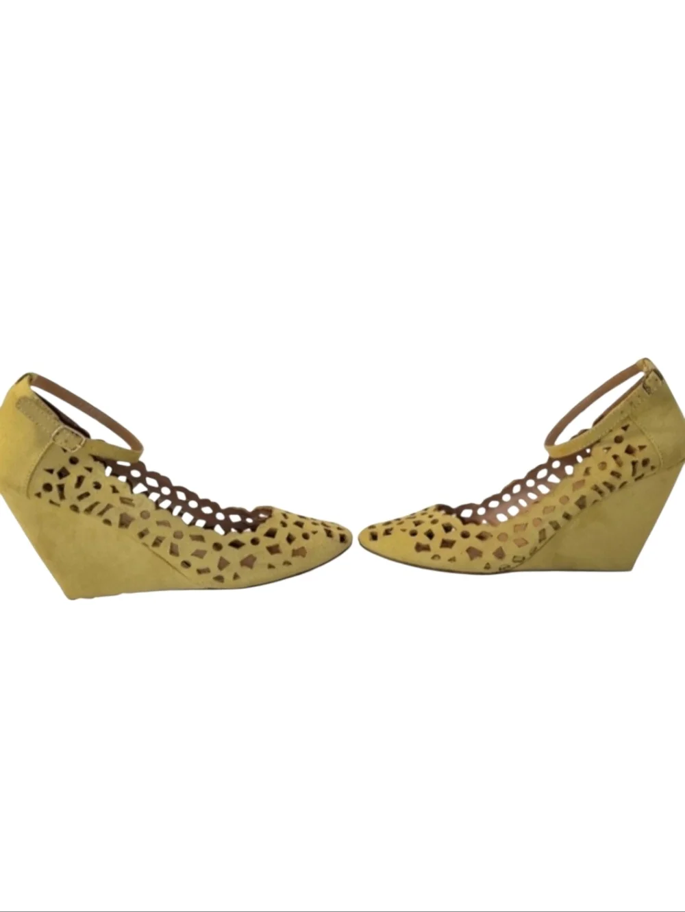 Mix No 6 Yellow Suede Laser-Cutout 4 Inch Wedge Heels Size 8 1/2